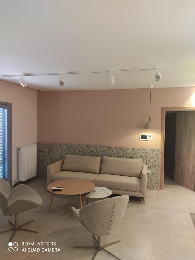 Pink Rose Luxury And Comfort Apartment At The Centre Of Preveza Luaran gambar